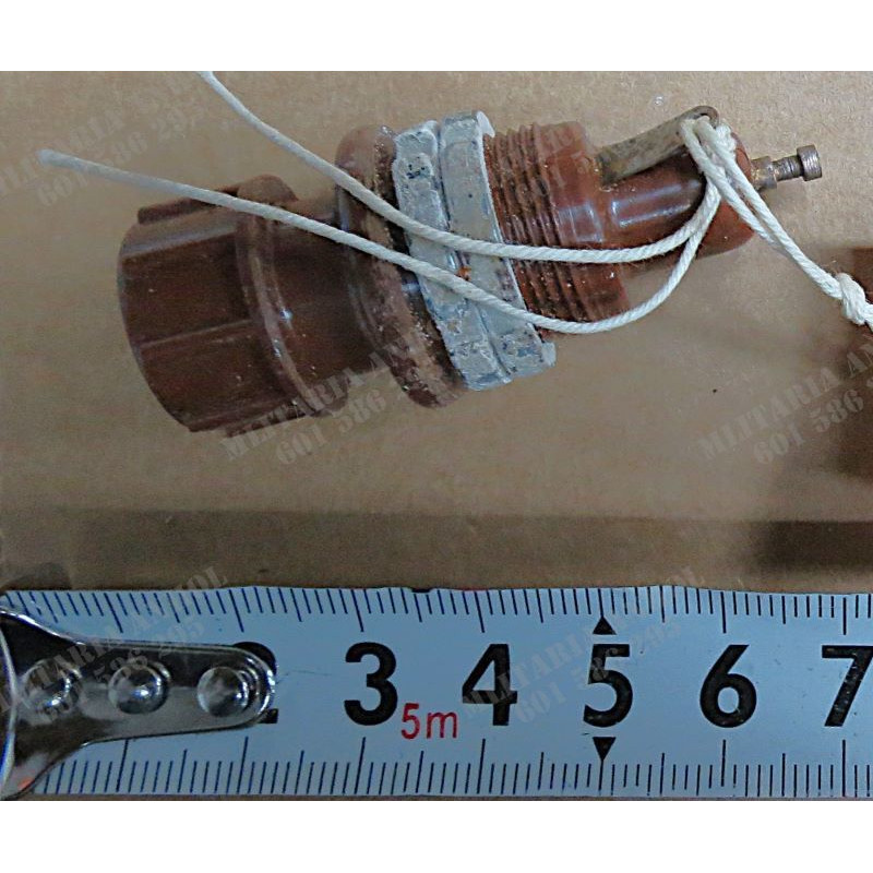 GNIAZDO BEZPIECZNIKOWE DPK-1-1 - 1 - CZĘŚCI DO POJAZDÓW