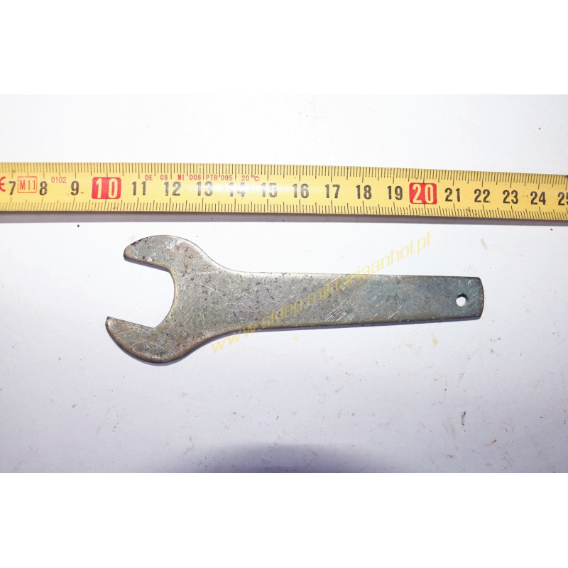 WRENCH S-19 - 1