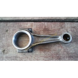 Connecting rod with cover